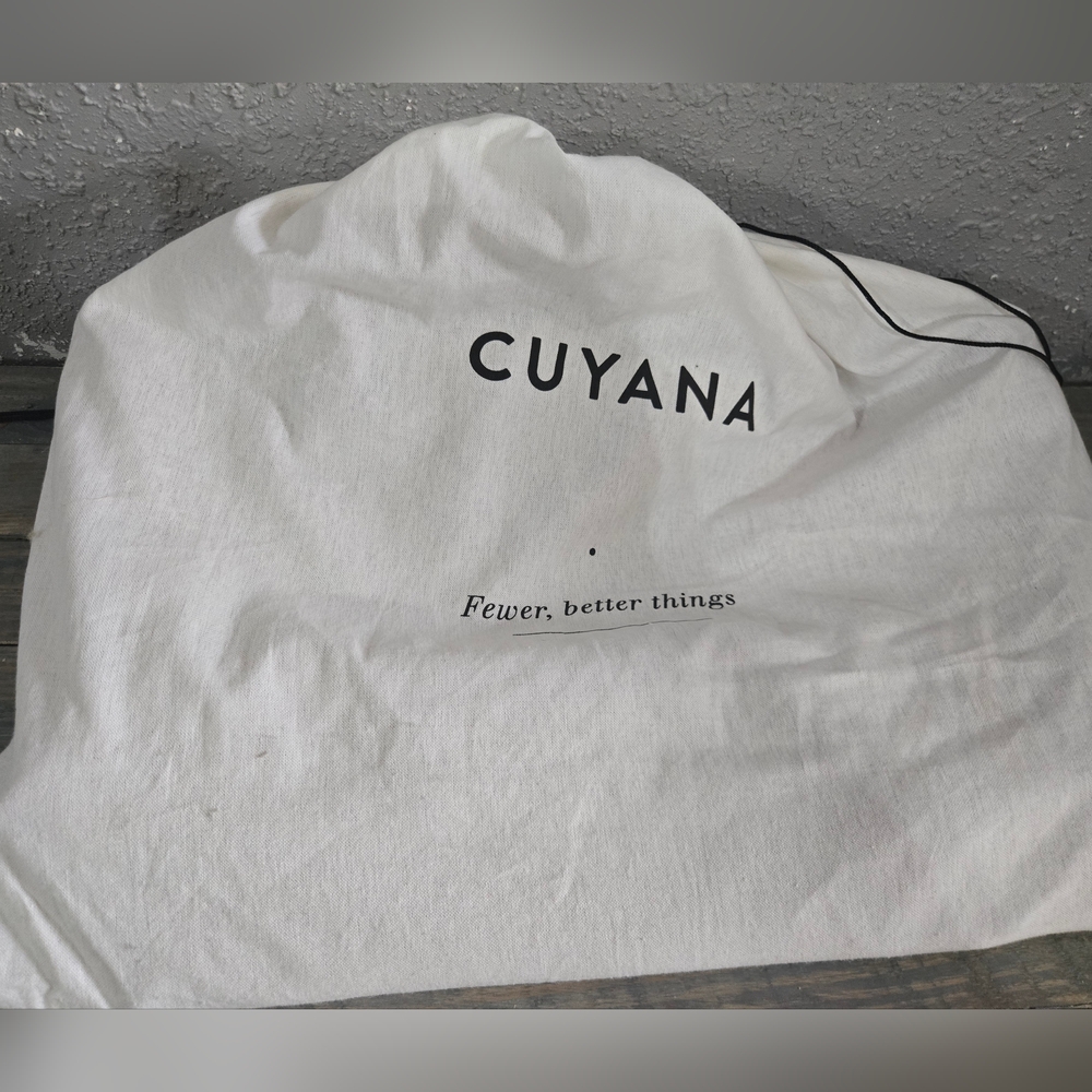 Cuyana Classic Easy Tote - Picture 7 of 9